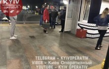 У київському метро пасажир потрапив під потяг і загинув
