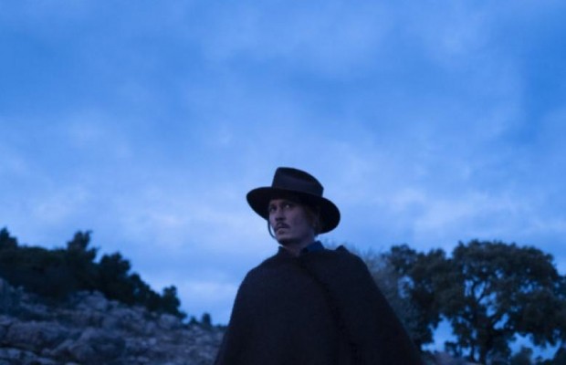 Красивий і загадковий: Джонні Депп з'явився в містичній рекламі Dior (відео)