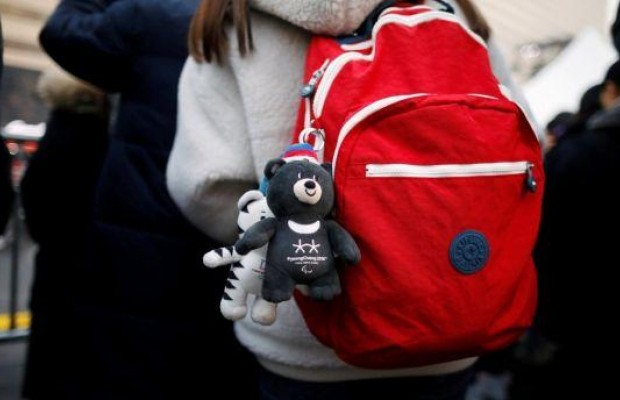 Новые правила перевозки ручной клади Wizz Air: маленький рюкзак или сумку все же можно будет взять на борт бесплатно