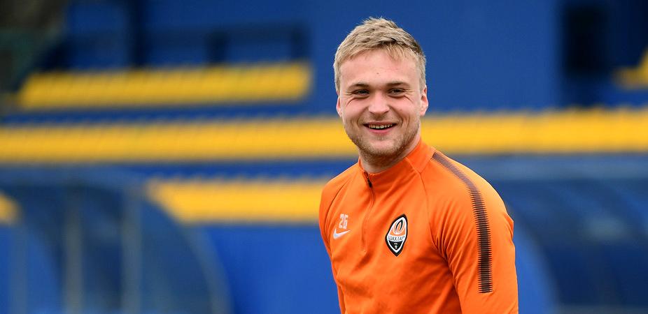 Шевченко буде продавати абонементи "Шахтаря" на сезон і роздавати автографи / shakhtar.com Шевченко буде продавати абонементи "Шахтаря" на сезон і роздавати автографи / shakhtar.com