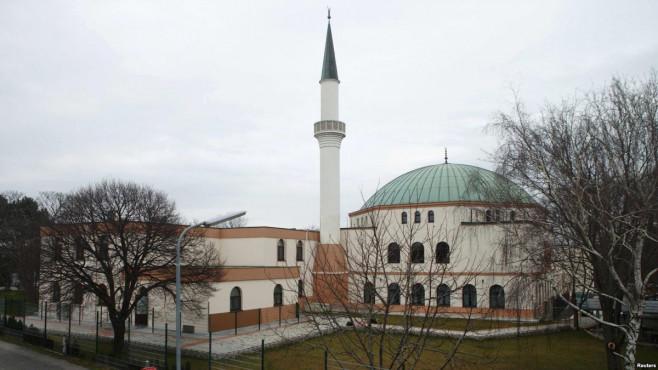 Мечеть "Серых волков" в Вене - одна из семи, которые планируется закрыть / аnews.az