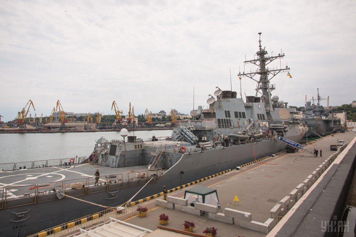 Сегодня утром в Одессу прибыли еще два корабля НАТО / фото УНИАН