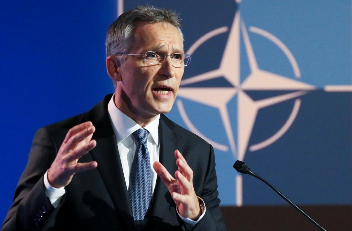 Альтернативу НАТО шукати не варто, адже Альянс довів свою ефективність, переконаний Олександр Мережко / фото REUTERS