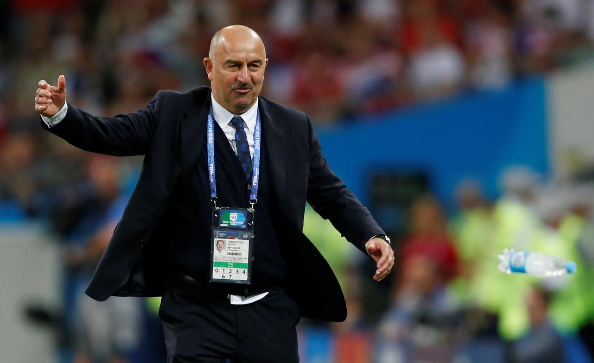 Команда Черчесова виграла матч-відкриття ЧС-2018 завдяки порадам Шевченка / Reuters