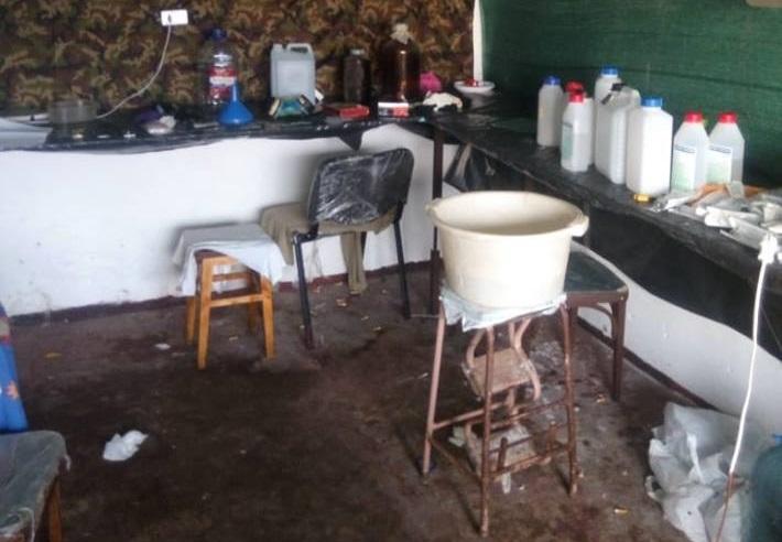 Лабораторію облаштували в гаражі / Фото myk.gp.gov.ua