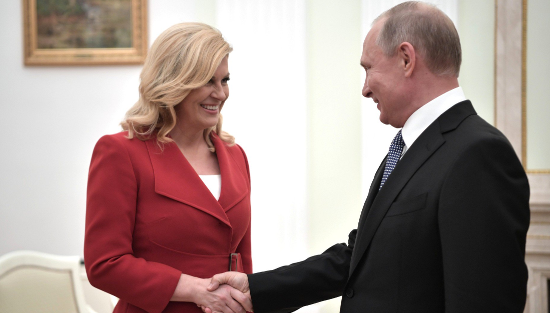 Зріст Путіна - 170 см, а зріст Грабар ― 173 сантиметри / фото: Twitter Кремля Зріст Путіна - 170 см, а зріст Грабар ― 173 сантиметри / фото: Twitter Кремля