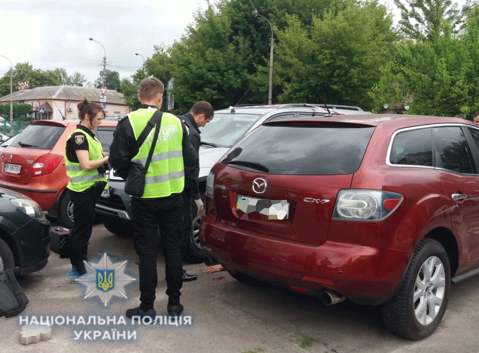 В Ривном убили мужчину / Отдел коммуникации полиции Ровенской области В Ривном убили мужчину / Отдел коммуникации полиции Ровенской области
