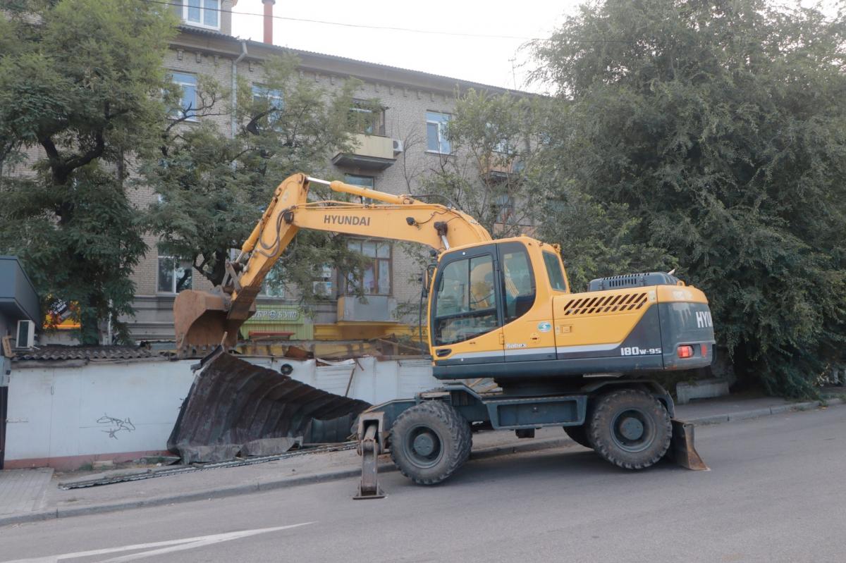 В Дніпрі зносили незаконні МАФи \ dniprorada.gov.ua В Дніпрі зносили незаконні МАФи \ dniprorada.gov.ua