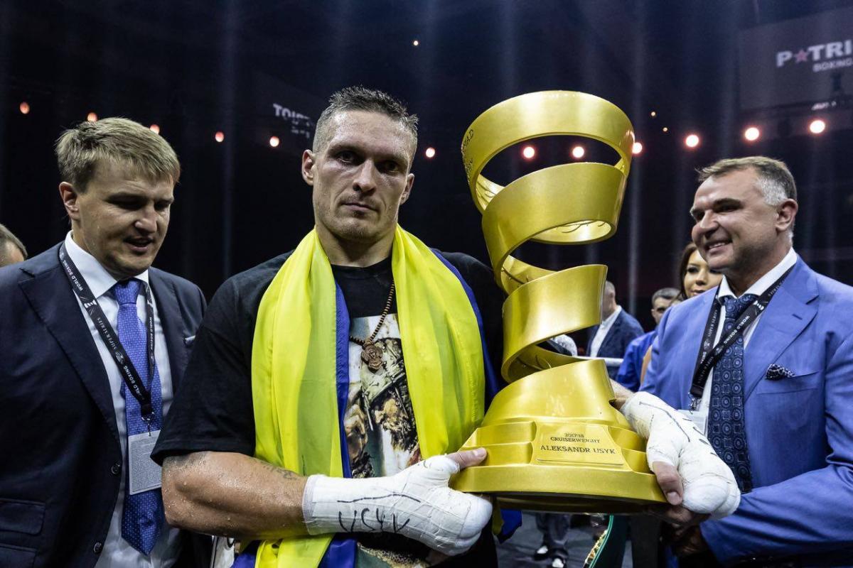 Александр Усик: "Москва, батя в здании!" / facebook.com/WBSuperSeries Александр Усик: "Москва, батя в здании!" / facebook.com/WBSuperSeries