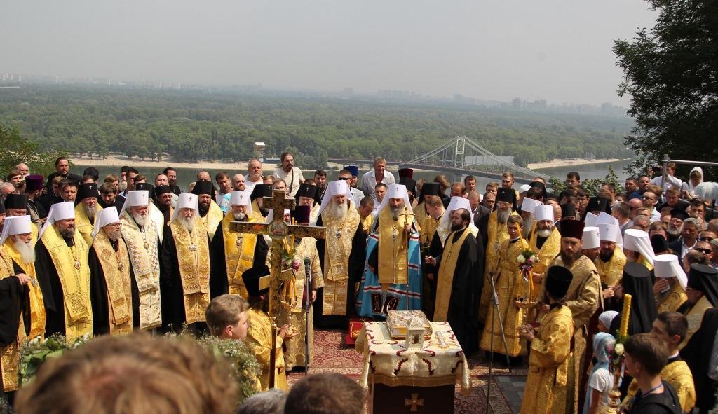 На телеканалі буде вестися пряма трансляція урочистого молебню на Володимирській гірці / inter.ua