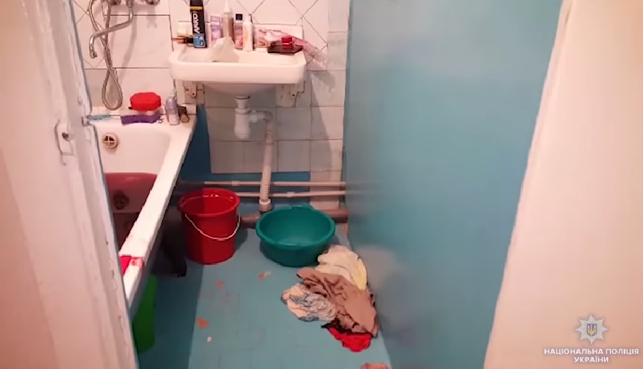 В одній з квартир Миколаєва у ванній знайшли тіло жінки / фото mk.npu.gov.ua