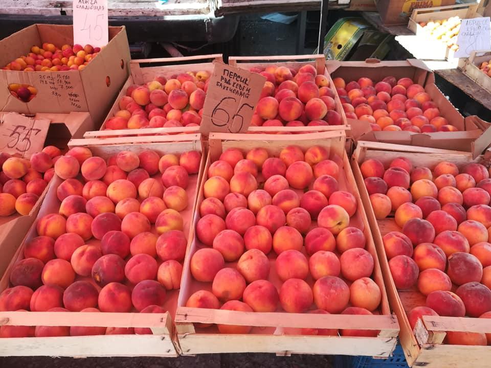 Ціни на ринку Севастополя у російських рублях / фото RoksolanaToday&Крым