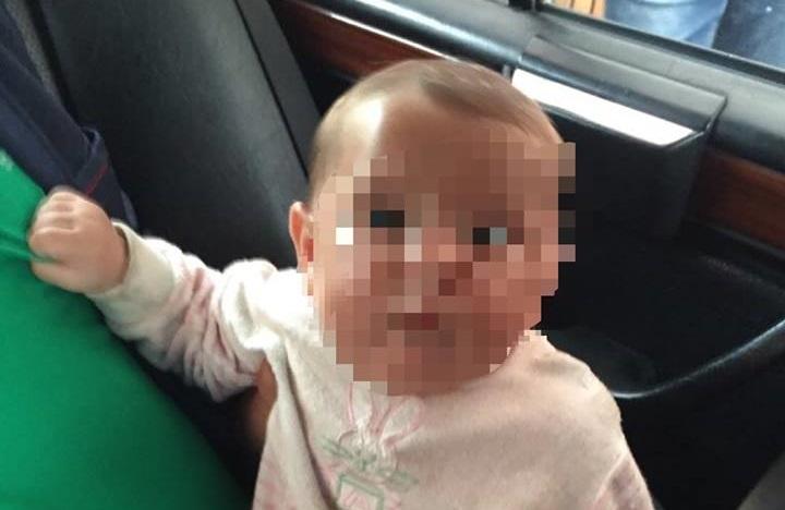 Полицейские не позволили передать младенца как товар / Фото facebook.com/Vyacheslav.Abroskin