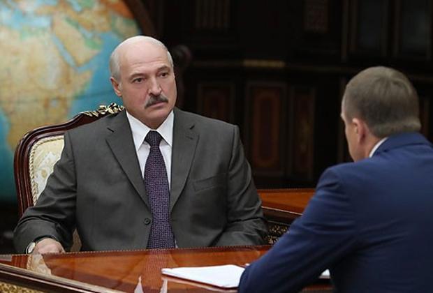 Александр Лукашенко и Анатолий Исаченко / фото БЕЛТА