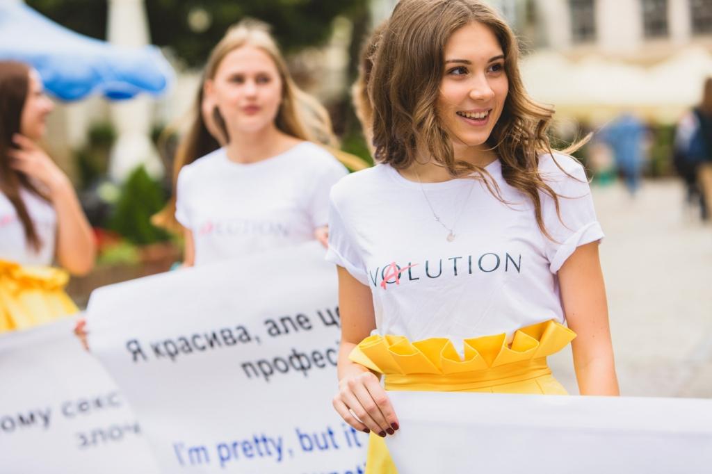 Движение Evalution запустило собственную образовательную платформу Движение Evalution запустило собственную образовательную платформу