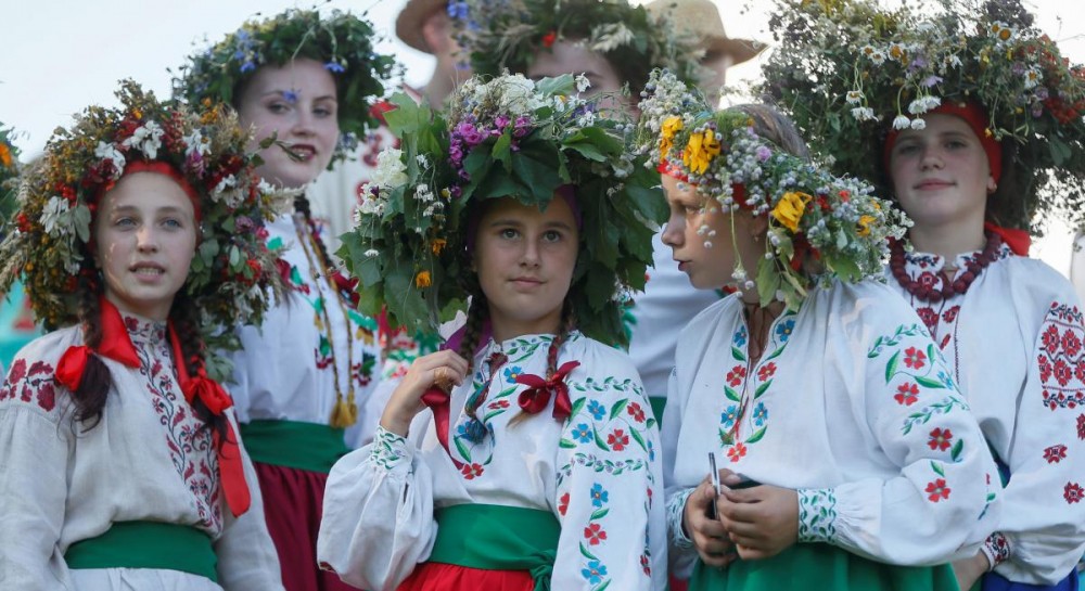 Nation code: Ukrainians celebrate Vyshyvanka Day - news ...