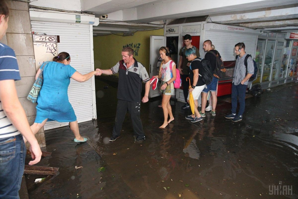 Фото Киев затопило после аномального ливня 25 июля 2018