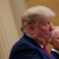 "Он полностью в кармане Путина": экс-глава ЦРУ обвинил Трампа в предательстве