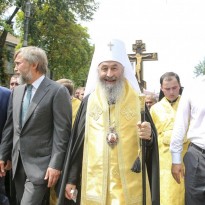 Віряни стоятимуть і молитимуться на вулиці: Онуфрій розповів, як пройдуть великодні богослужіння у храмах УПЦ МП
