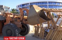 Зносять бульдозерами: в Одесі почали розчищати пляжі від незаконних об'єктів (відео)