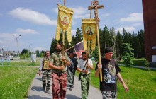 Восемь православных паломников второй месяц идут на Царские дни к месту расстрела семьи Николая ІІ