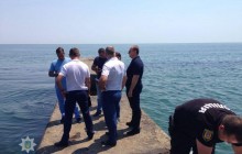 На одесском пляже обнаружили утопленника с набитой камнями сумкой