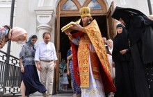 Житомиряне поклонились честными мощами святых Киприана и Иустины