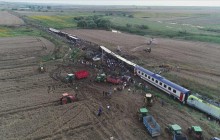 В Турции перевернулся пассажирский поезд: 10 погибших, 73 раненых (фото)