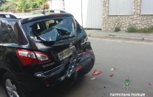 У Тернополі нетверезий водій вантажівки спричинив ДТП і пошкодив іномарку (фото)