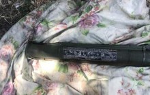 У центрі Дніпра на зупинці виявили чоловіка з гранатометом (фото)