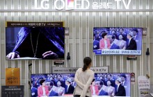 Світова економіка втрачає до $30 трильйонів через відсутність освіти у дівчат - Світовий банк