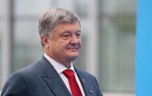 В АП відповіли на питання, хто і за скільки "розкручує" Порошенка у Facebook