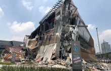 За лічені секунди: у Мехіко на очах у перехожих обвалилася частина будівлі торгового центру (відео)