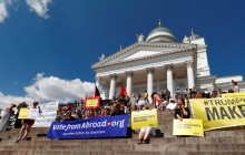 У Фінляндії проходить багатотисячний мітинг проти приїзду Трампа і Путіна (фоторепортаж)