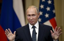 "Система підпор і платформ": політолог пояснив, чому Путіна бережуть від дощу