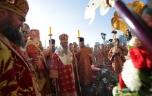 Митрополит Онуфрий в 100-летнюю годовщину убийства царской семьи принял участие в богослужениях на месте расстрела