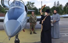 Студентов Харьковского национального университета благословили на учебные полеты