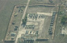 "Перебрасывают боевую технику и ракетные комплексы": зафиксирована усиленная милитаризация Крыма Россией (фото)