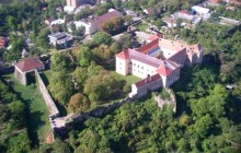 На території Ужгородського замку розпочалися розкопки середньовічної церкви (відео)