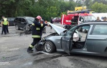 У Тернополі зіткнулися дві BMW - неповнолітня дівчина в лікарні (фото)