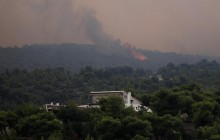 В Греции вспыхнули масштабные лесные пожары (фотогалерея)