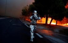 На грецькому курорті у вогняній пастці в дворі вілли загинуло відразу 26 відпочивальників (відео)