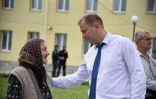 Голова Тернопільської ОДА перевірив стан догляду за літніми людьми у геріатричному будинку у Великих Дедеркалах