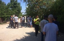 Security forces search homes of Crimean Tatar boys over removal of Russia flags