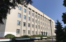 Во время драки в горсовете Конотопа пострадал 21 человек, задержаны четверо участников столкновений