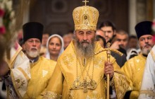Напередодні неділі Предстоятель УПЦ очолив богослужіння у Києво-Печерській лаврі