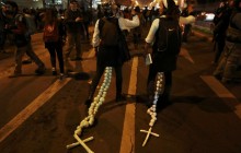 У Чилі противники абортів розкидали по землі нутрощі тварин і завдали кільком активістам ножові поранення