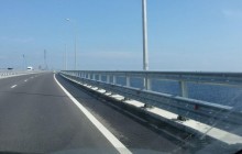 "Трафик бешеный": в сети высмеяли фото пустого Крымского моста