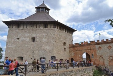 Росія пошкодила в Україні фортецю XVI століття (фото)