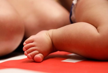 Ухоженный и месяц от роду: в Одессе в окне жизни оставили младенца